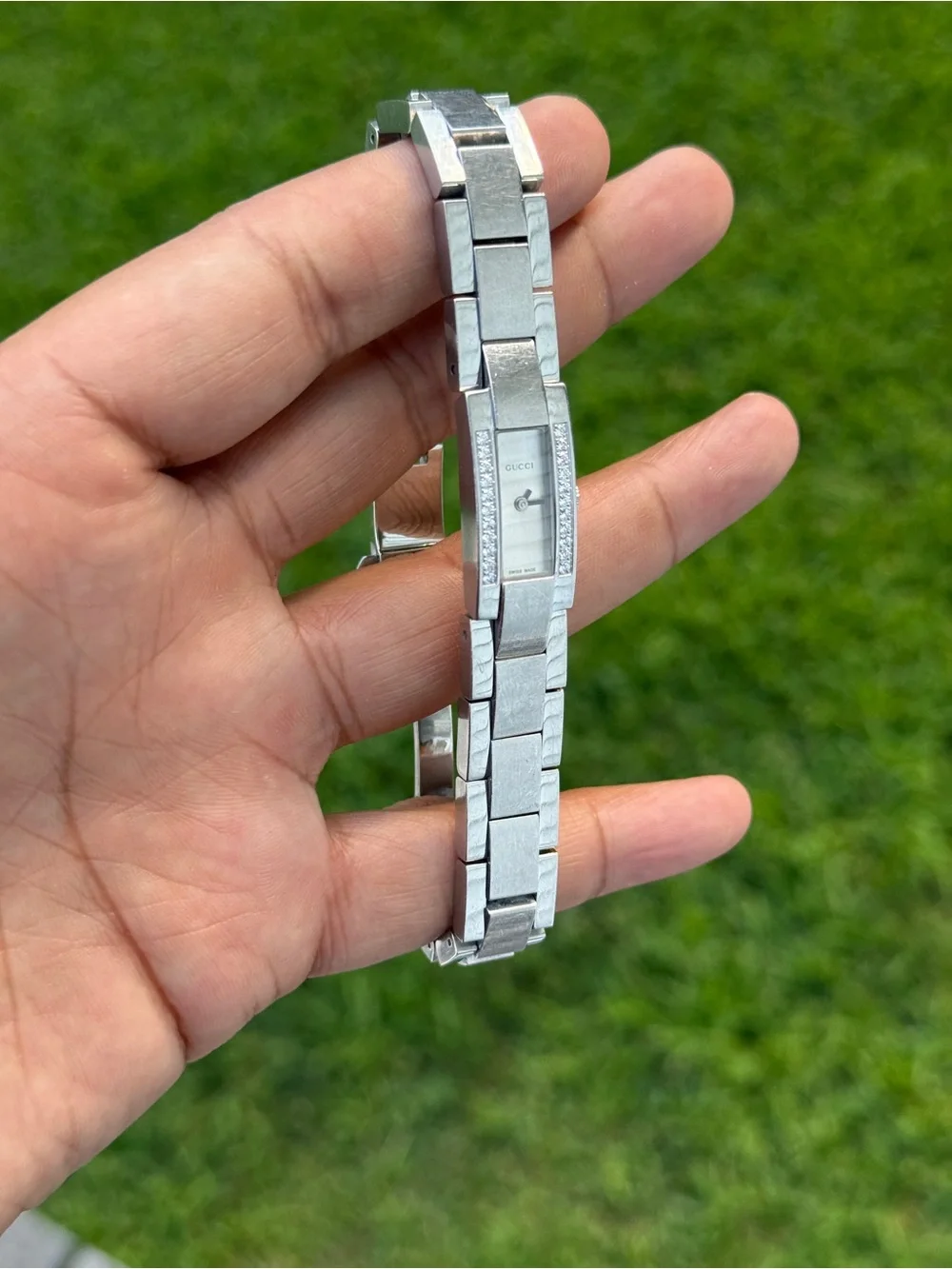 Gucci Diamond Accent Silver Tone Dial 4600L Series Women's Watch